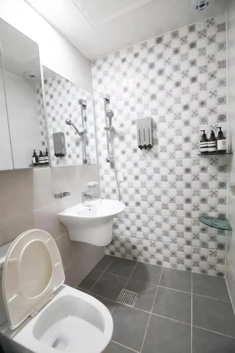 Wisma tamu A Bridge House 1-B Hotel Incheon