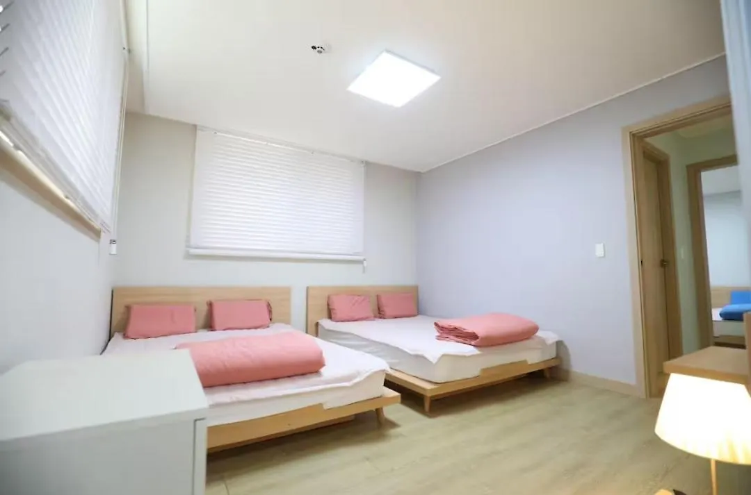 A Bridge House 1-B Hotel Incheon 3*,  Korsel